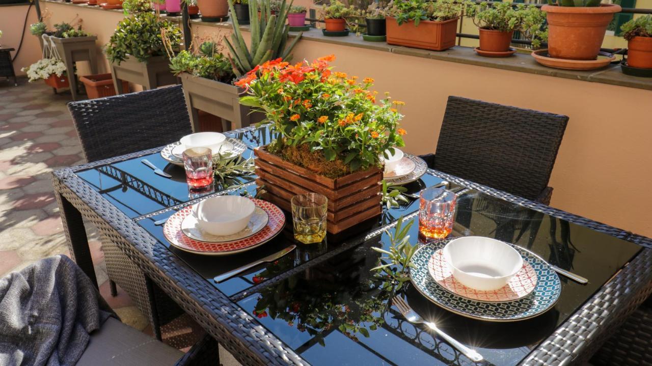 Sole, Terrazza, Centro Citta E Wi-Fi Veloce! Apartment Genoa Exterior photo